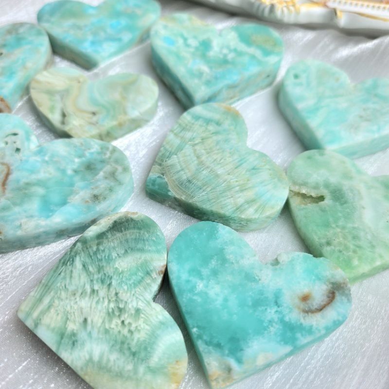Đá Hemimorphite – Vẻ đẹp thuần khiết trong từng chế tác trang sức độc bản