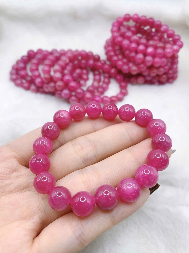 Vòng tay Ruby Thái – vẻ đẹp của tinh thần phương Đông