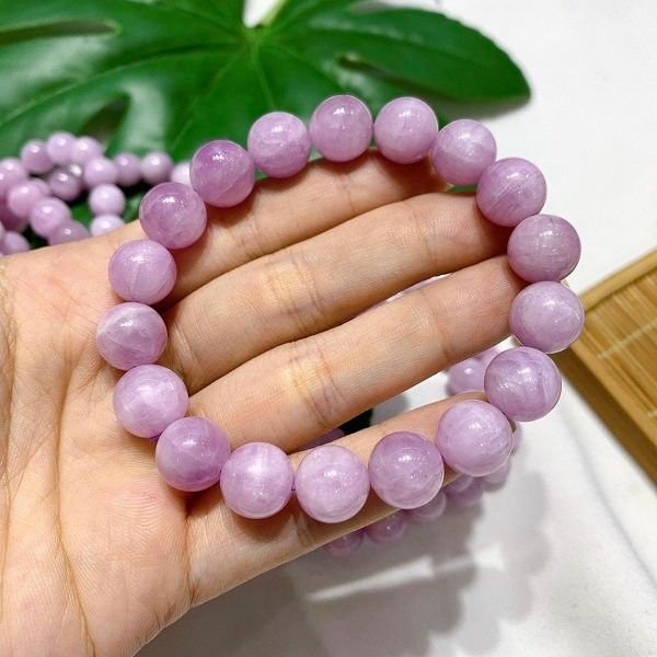 Xưởng chế tác đá Kunzite - Sỉ vòng đá Kunzite tự nhiên cao cấp