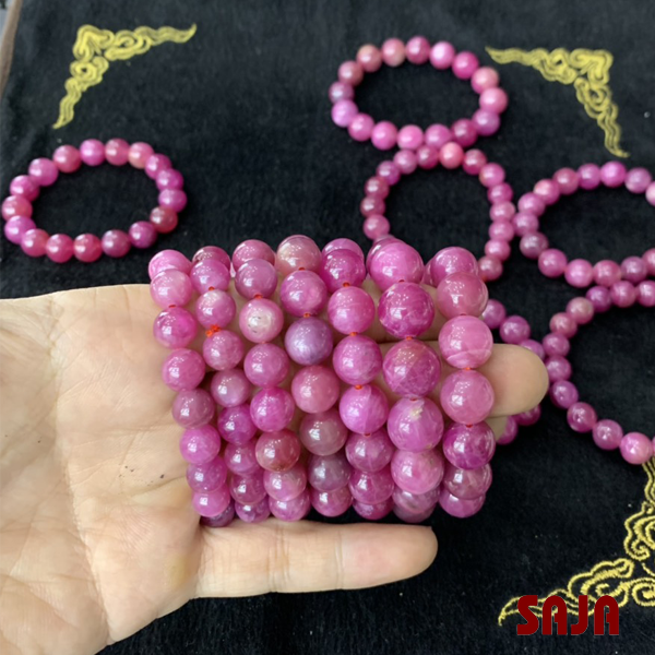 ban-buon-si-vong-ruby-hong-anh-sao-dep