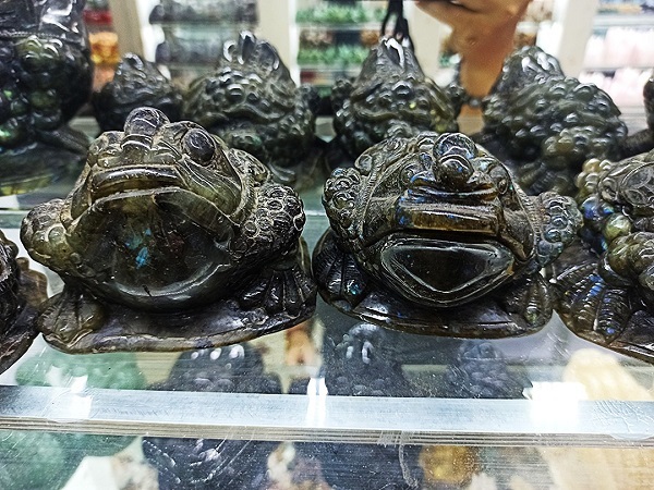 buon-si-thiem-thu-xa-cu-cao-cap