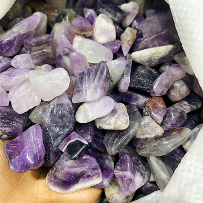 chuyen-si-soi-thach-anh-tim-a