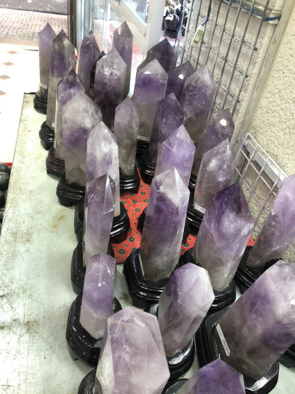 chuyen-si-tru-thach-anh-tim-tinh-the