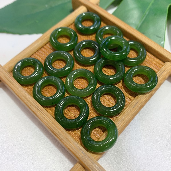 vong-tron-ngoc-bich-size-16mm