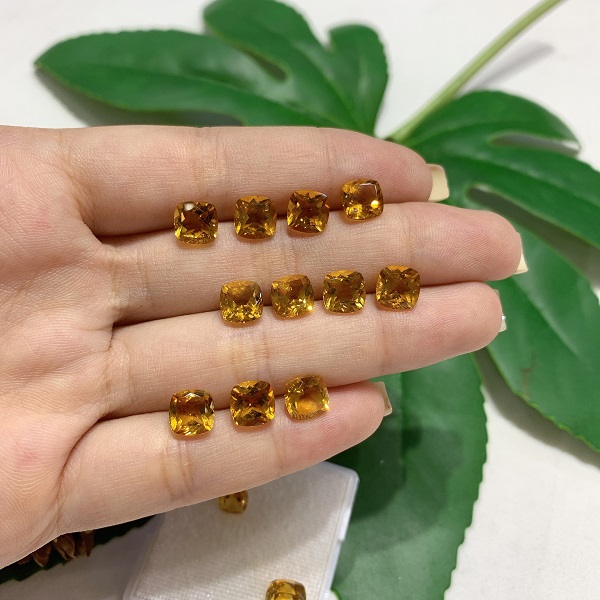 mat-da-citrine-mai-giac-hinh-cushion-5a