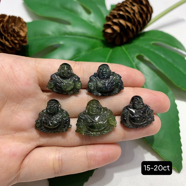 phat-di-lac-sapphire-anh-xanh-reu