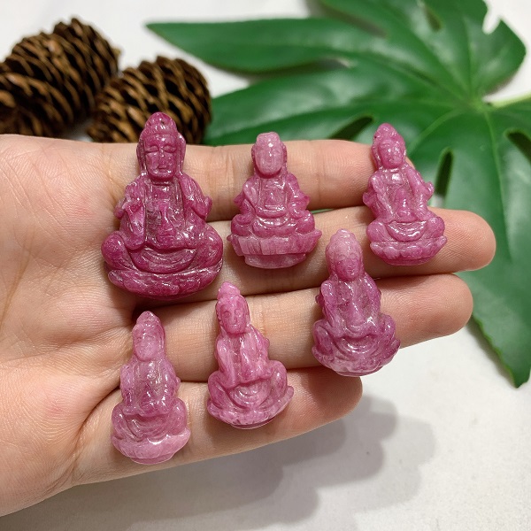 phat-ba-da-ruby-thai