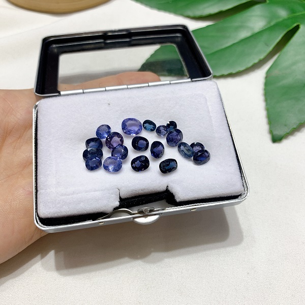 spinel-xanh-vn-100-natural-3a-oval
