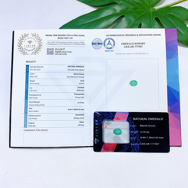 mat-da-emerald-oval-100-tu-nhien