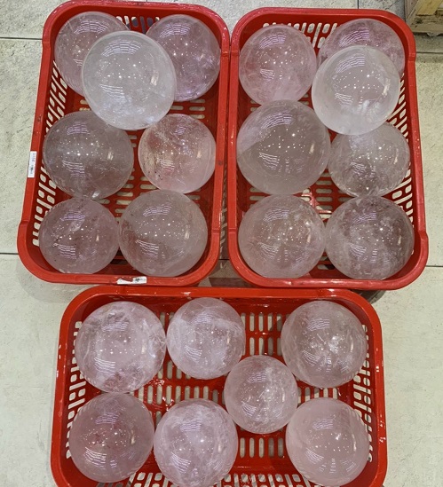 chuyen-si-cau-da-thach-anh-trang-4a