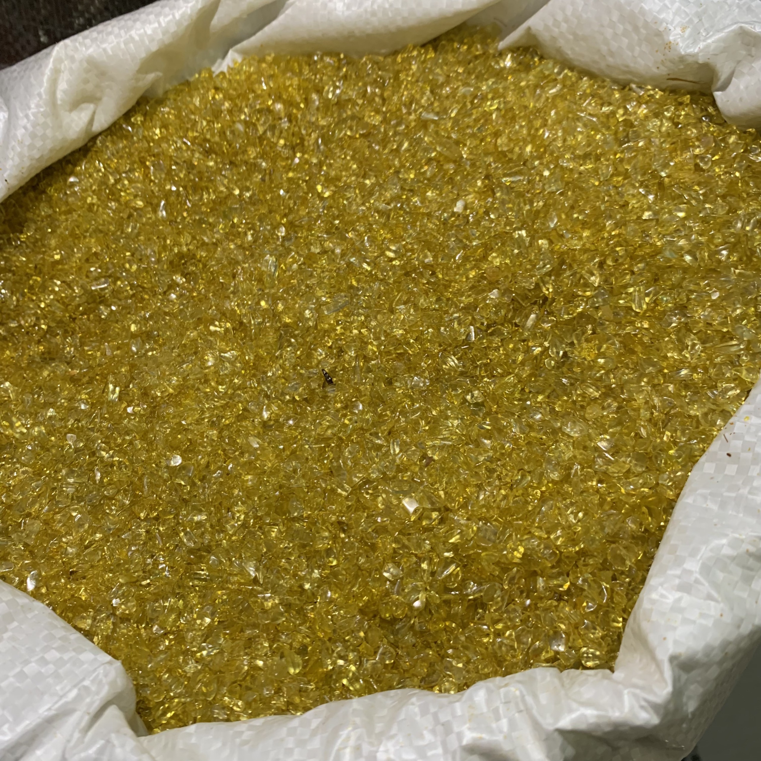 chuyen-si-soi-thach-anh-vang-25mm-xu-ly-mau