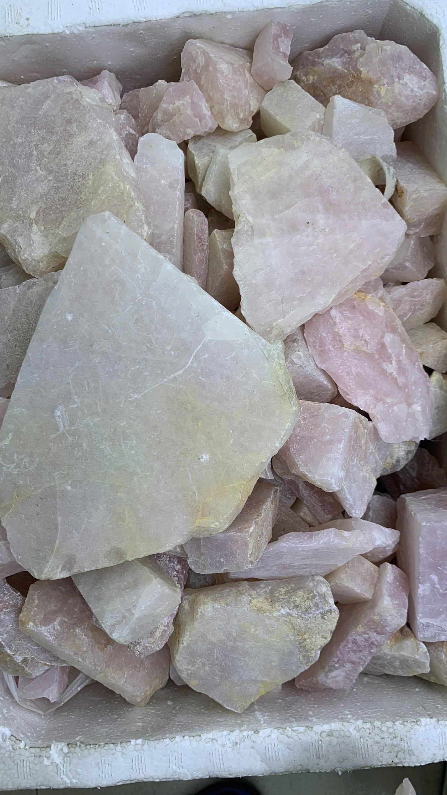 lo-da-tho-thach-anh-hong-dep