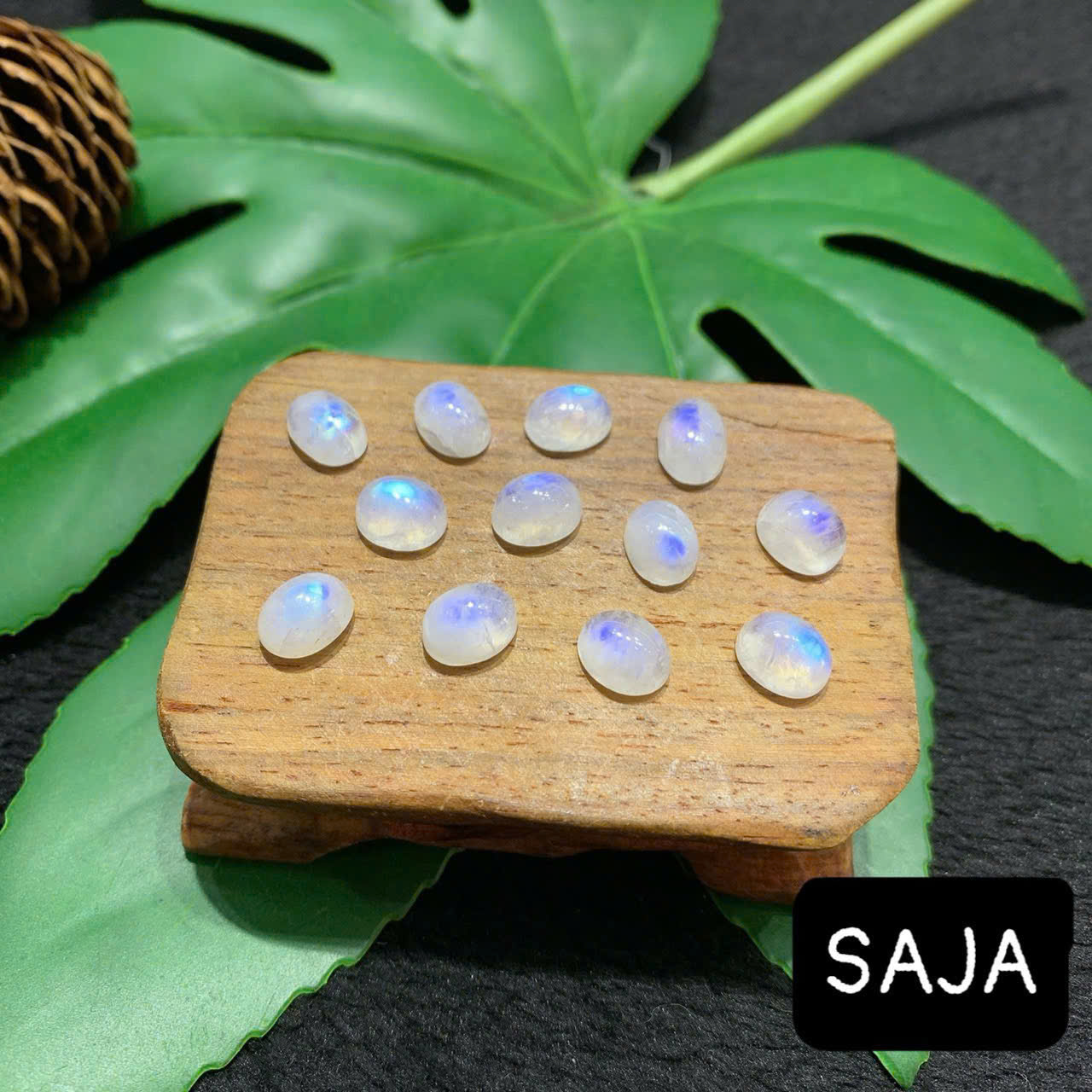 lo-mat-da-moonstone-thien-nhien